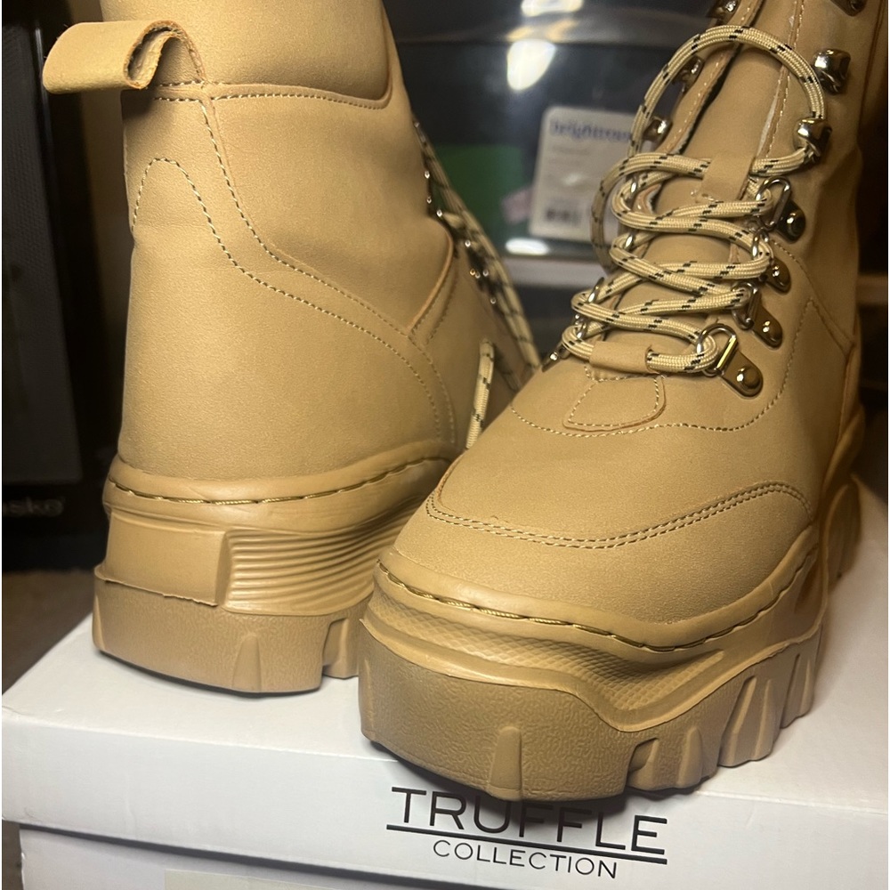 Platform boots